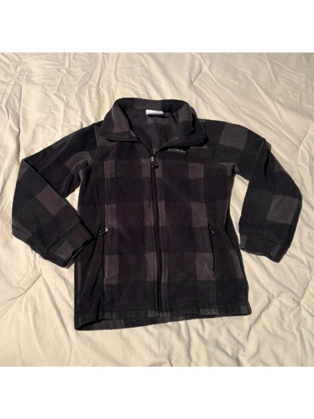 Columbia Sportswear black and dark gray plaid fleece jacket size 6-7